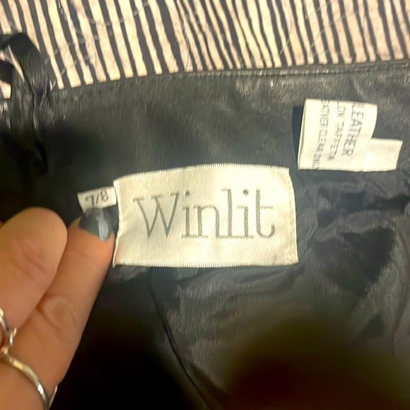 Winlet leather skirt. Black. Size 7/8 - Picture 6 of 6